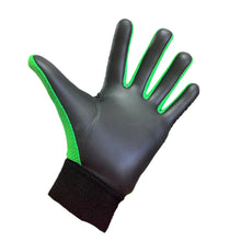 Load image into Gallery viewer, CMAC Gaelic Glove Blk/Green